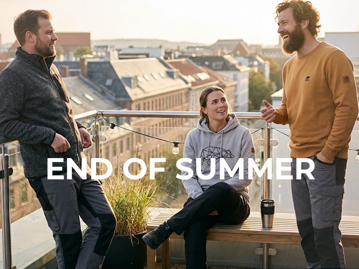 Hoodie, Sweatshirt, Cargopants, Bearded man, Dachterrasse