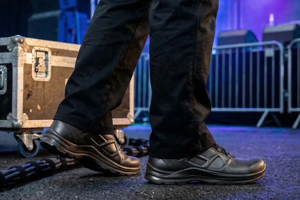 VERANSTALTUNGSTECHNIK Unterseite Schuhe