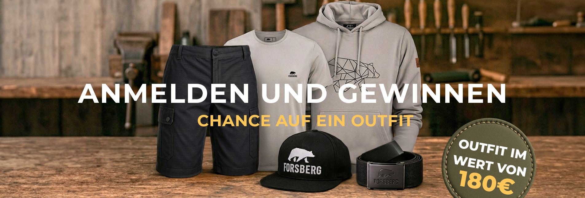 Hose, T-Shirt, Hoodie, Kappe, Gürtel
